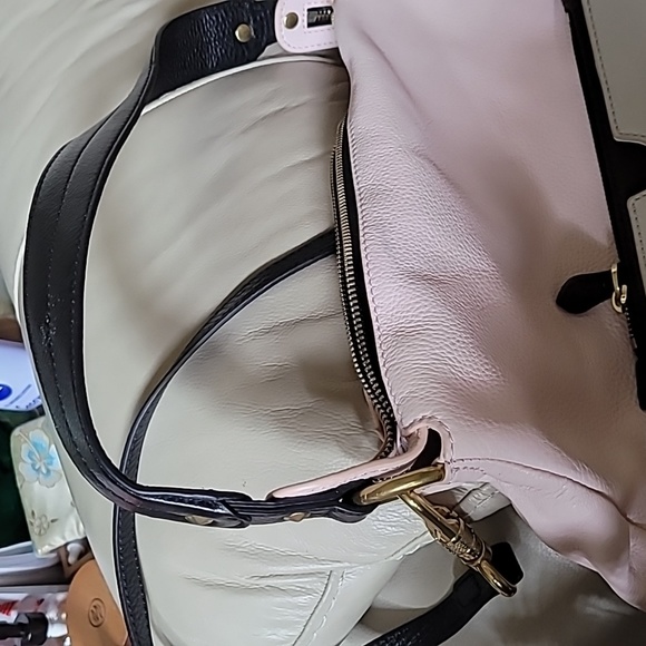 Handbag - Picture 5 of 6